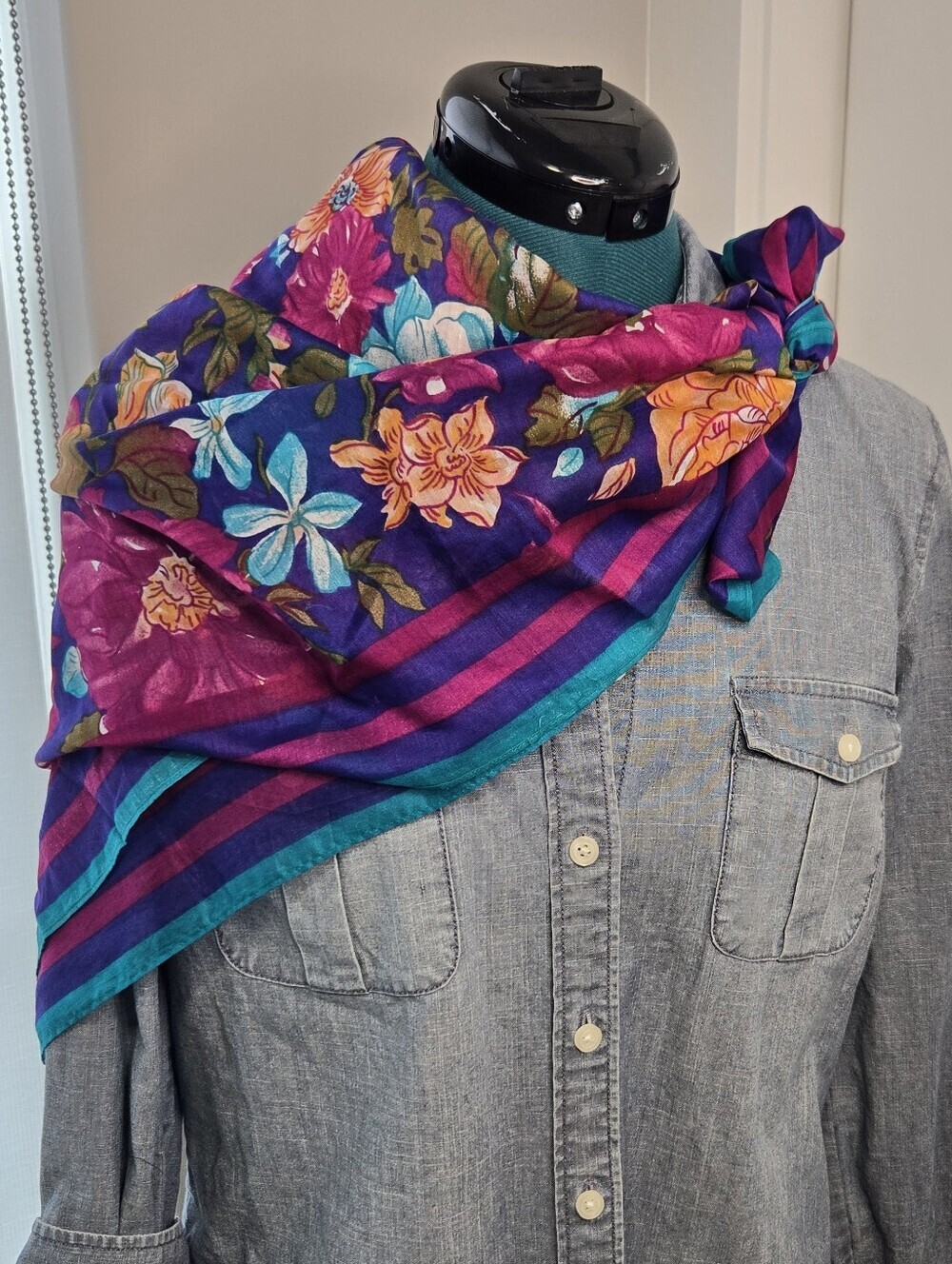 VINTAGE ALBERT NIPON TEAL FUSCHIA FLORAL SCARF LIGHTWEIGHT 34" SQUARE WOMEN OS